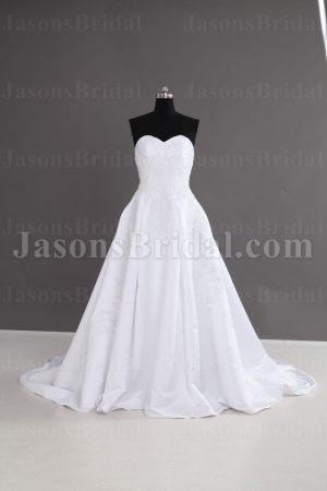 Elegant A-line Sweetheart Beaded Appliqued Ruched Pleated Chapel Train Satin Wedding Dresses